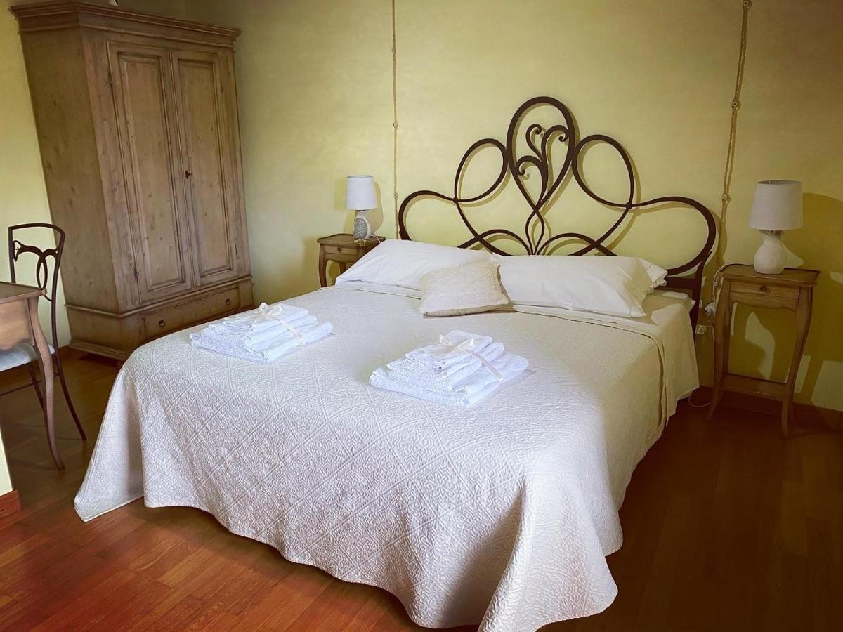 B&B Su Strintu Tuili Bagian luar foto