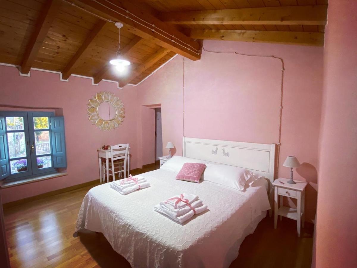 B&B Su Strintu Tuili Bagian luar foto