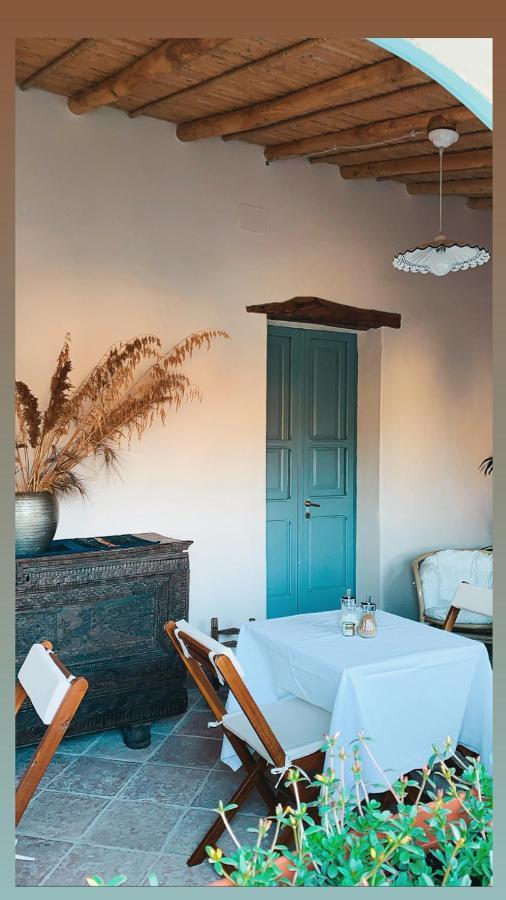 B&B Su Strintu Tuili Bagian luar foto
