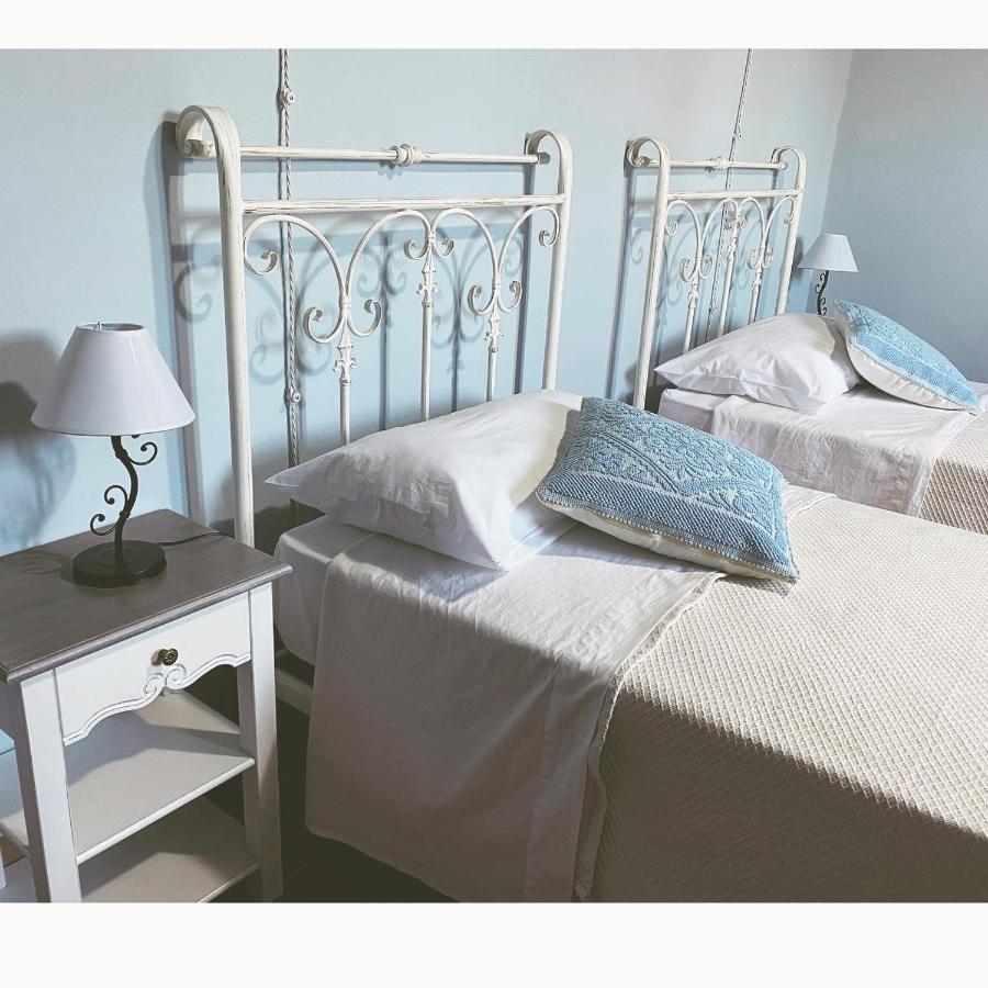 B&B Su Strintu Tuili Bagian luar foto