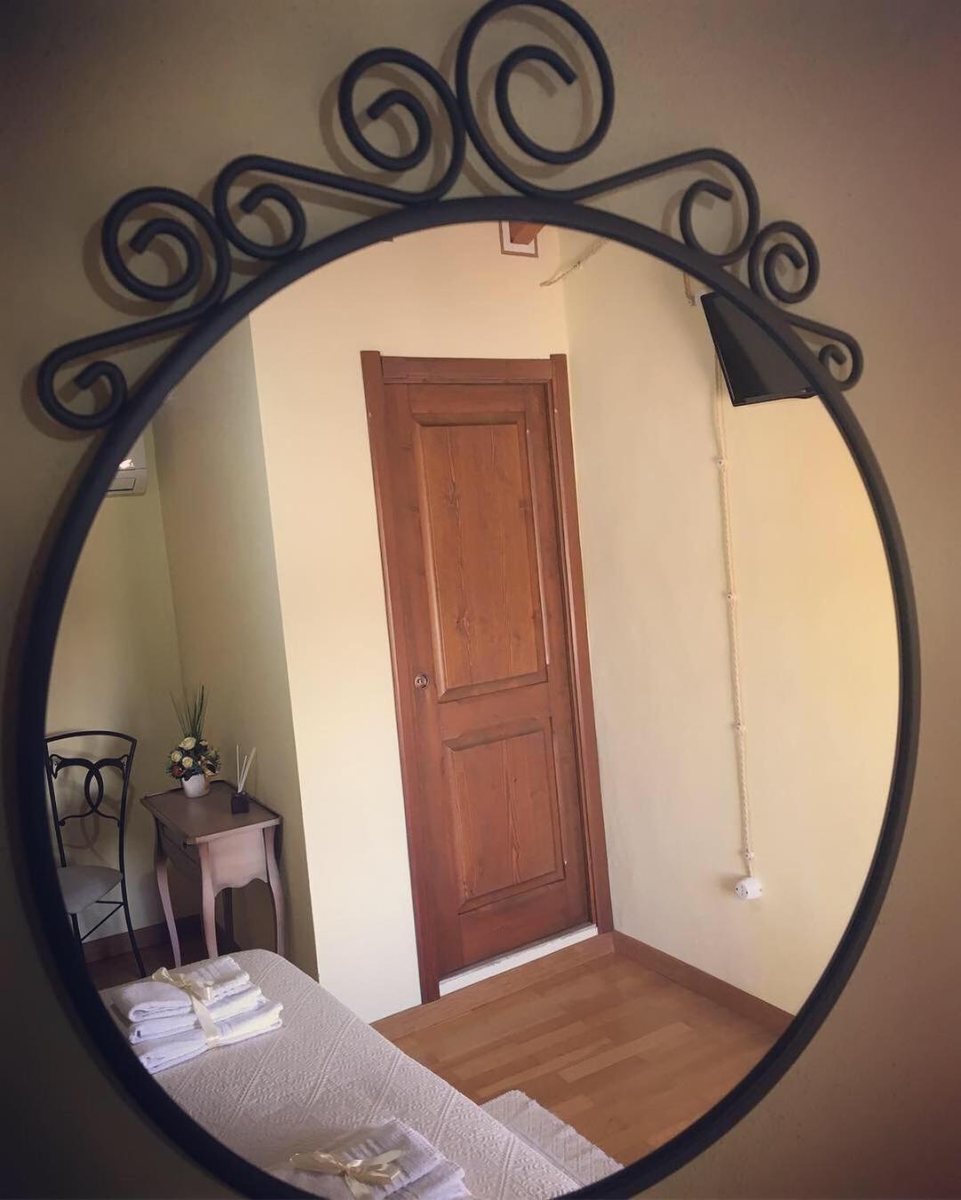 B&B Su Strintu Tuili Bagian luar foto